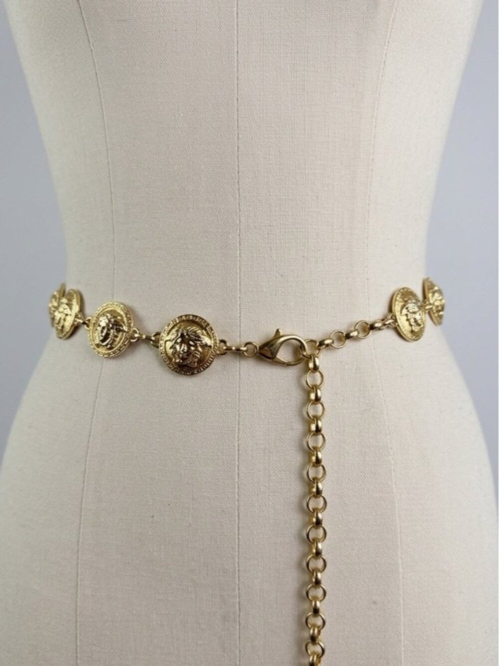 SOLD Medusa Head Coin Gold Tone Chain Belt Size Small - Picture 7 of 7